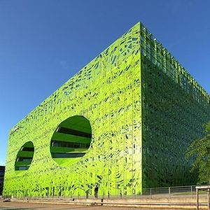 Hinterlüftete Fassade / Metall