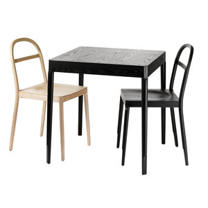 moderner Stuhl 1