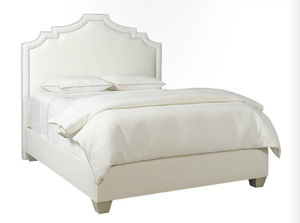Doppelbett / klassisch / Polster / Stoff