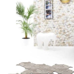 moderner Hocker 1