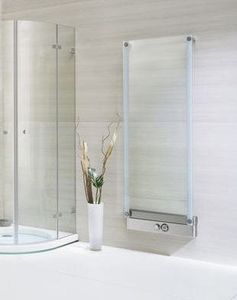 elektrischer Heizkörper / Vorderseite aus Hartglas / modern / vertikal