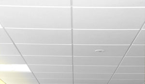 Abgehängte Decke / Glasfaser / Fliesen / Akustik / für Reinraum