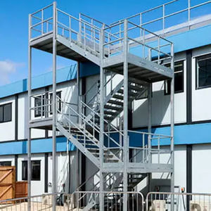 gerade Treppe