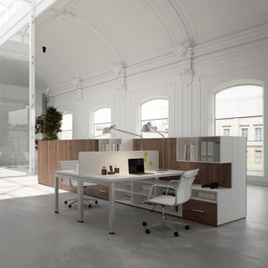 Schreibtisch für Open Space