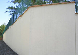 Stahlbeton-Stützmauer 1