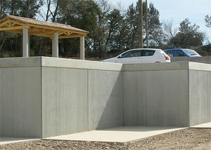 Stahlbeton-Stützmauer 1