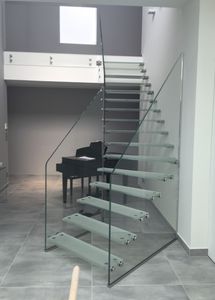 viertelgewendelte Treppe 1