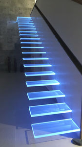 gerade Treppe 1
