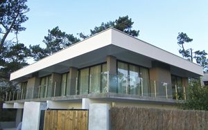 Glasgeländer / Edelstahl / Glasplatten / mit Stangen