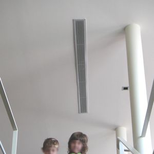Aluminium-Lüftungsgitter / Linear / für Zuluft und Abluft / beheizt