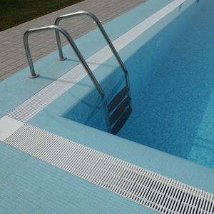 Leiter für Schwimmbecken