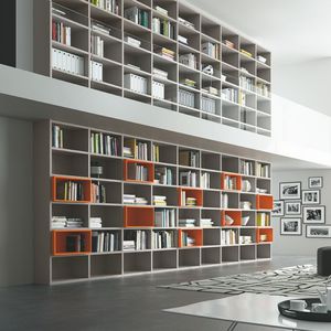 modernes Bücherregal