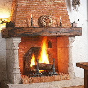 Holzkamin 1