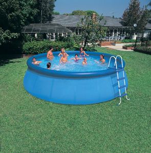selbsttragendes Schwimmbecken 1
