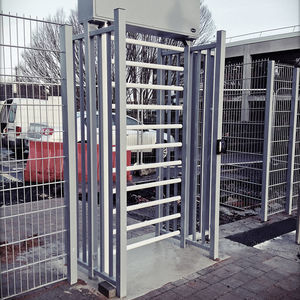 raumhohes Drehkreuz