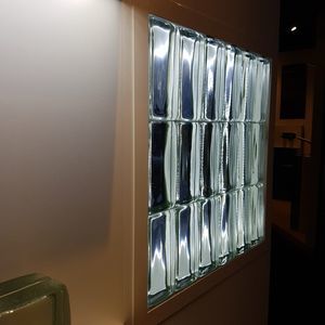 quadratischer Glasbaustein