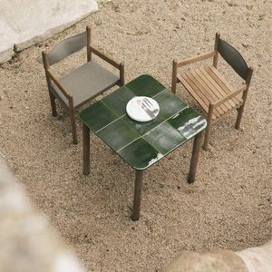 moderner Couchtisch