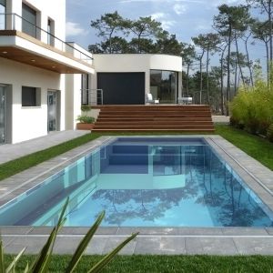 einteiliges Schwimmbecken