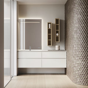 moderner Badezimmer-Schrank