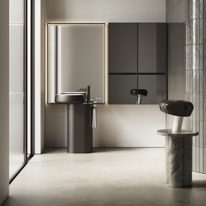 moderner Badezimmer-Schrank
