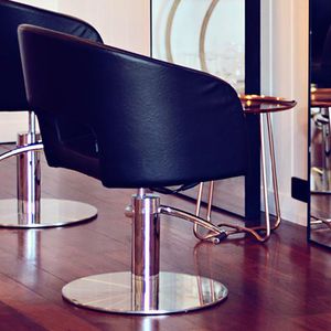 moderner Friseurstuhl 1