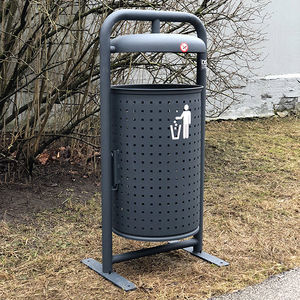 bodenstehender Abfallbehälter