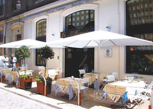 Sonnenschirm für Restaurants / für Events / Acrylgewebe / Tenara®