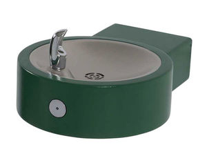 wandmontierter Trinkbrunnen 1