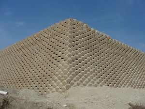Beton-Stützmauer 1