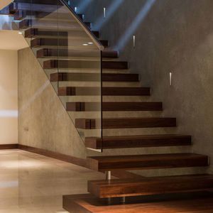 gerade Treppe