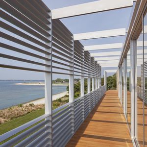 Sonnenschutzlamelle / extrudiertes Aluminium 1