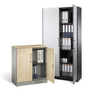hoher Aktenschrank / Holz / Stahl / mit Flügeltüren