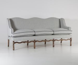 klassisches Sofa