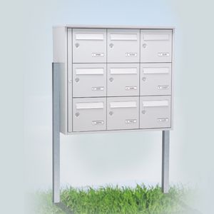 wandmontierter Briefkasten