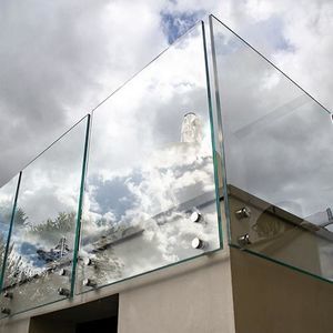 Abstandshalter für Balkon