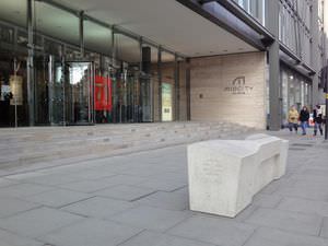 moderne Bank für den öffentlichen Raum 1