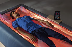 Chromotherapie-Wassermassageliege 1
