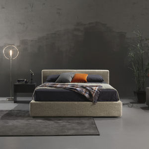 Doppelbett / modern / Polster / Kopfteil