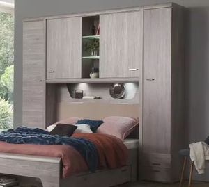 Modul-Kleiderschrank