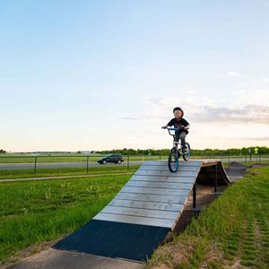 Halbpyramide für Skateparks 1
