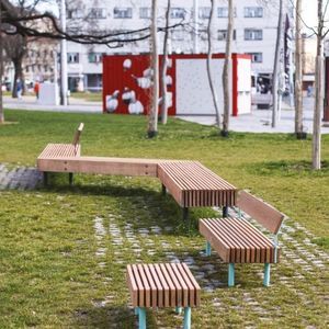 moderne Bank für den öffentlichen Raum
