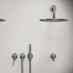 wandmontiertes Duschsystem 1