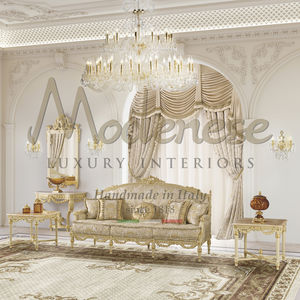 klassisches Sofa