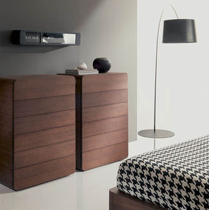 moderner Chiffonnier / Holz / braun