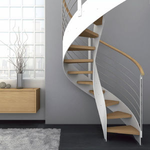 Wendeltreppe / Holzrahmen / Metallstruktur / Holzstufen