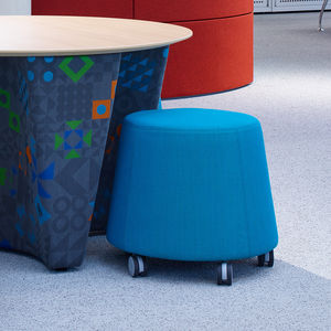 moderner Hocker 1