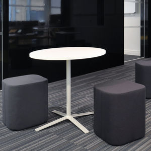moderner Hocker 1