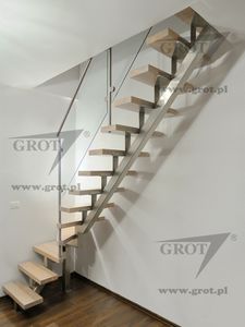 halbgewendelte Treppe 1