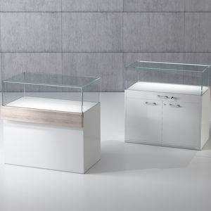 moderne Vitrine