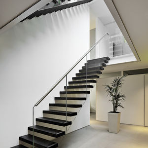 High-End-Treppe 1